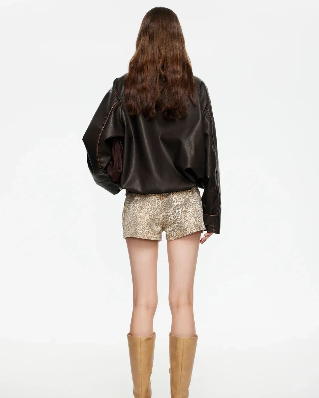 Gisele Leopard Short