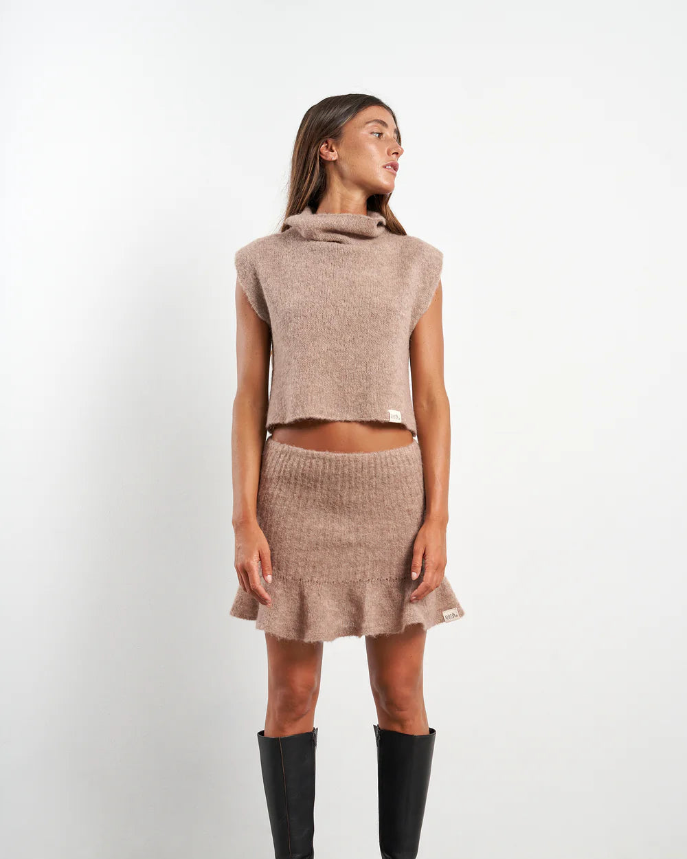 Indira Vest