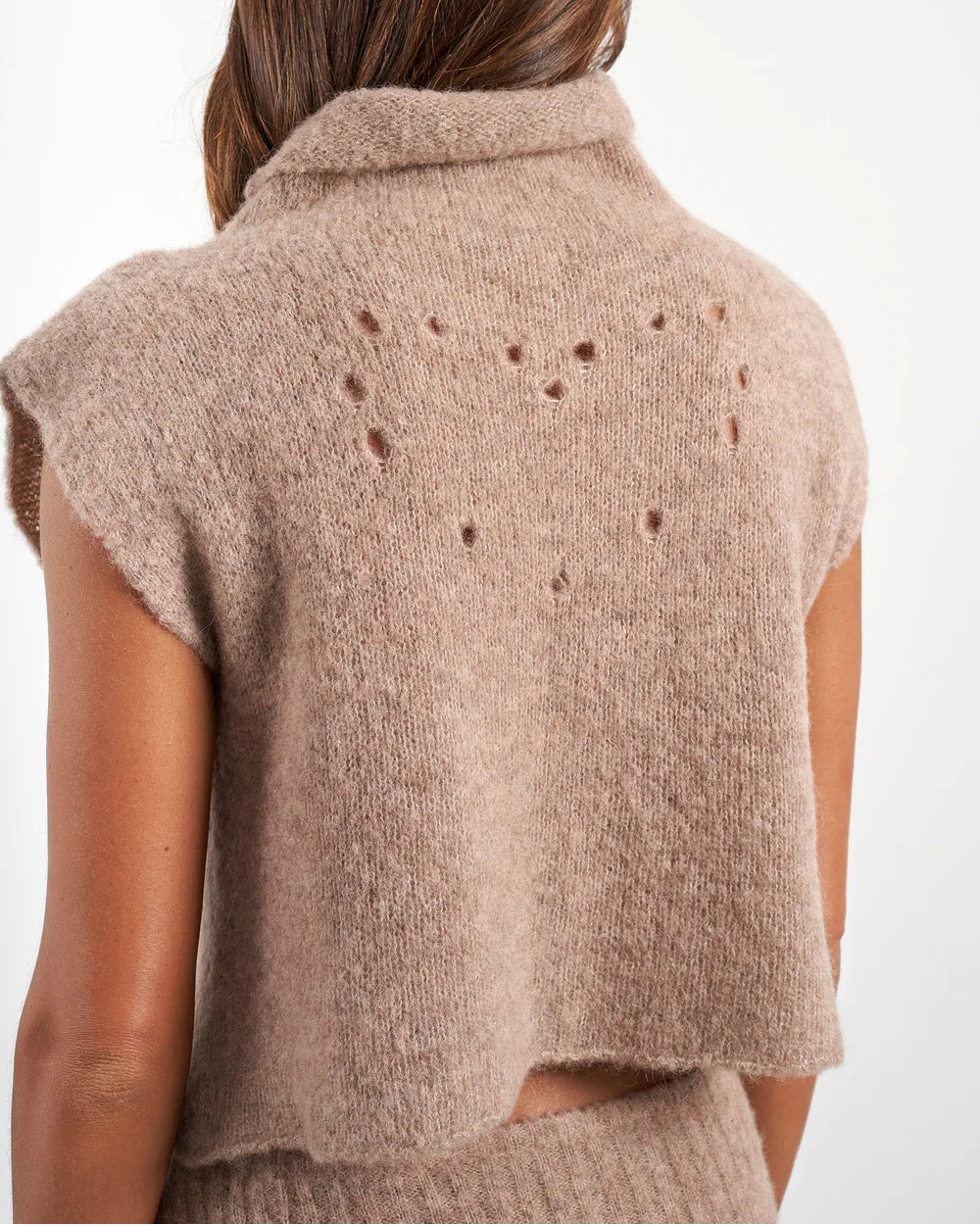 Indira Vest